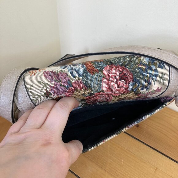 Cornell Floral Tapestry Purse Beige Faux Leather Multi-Pocket Magnet Clasp - Picture 9 of 13